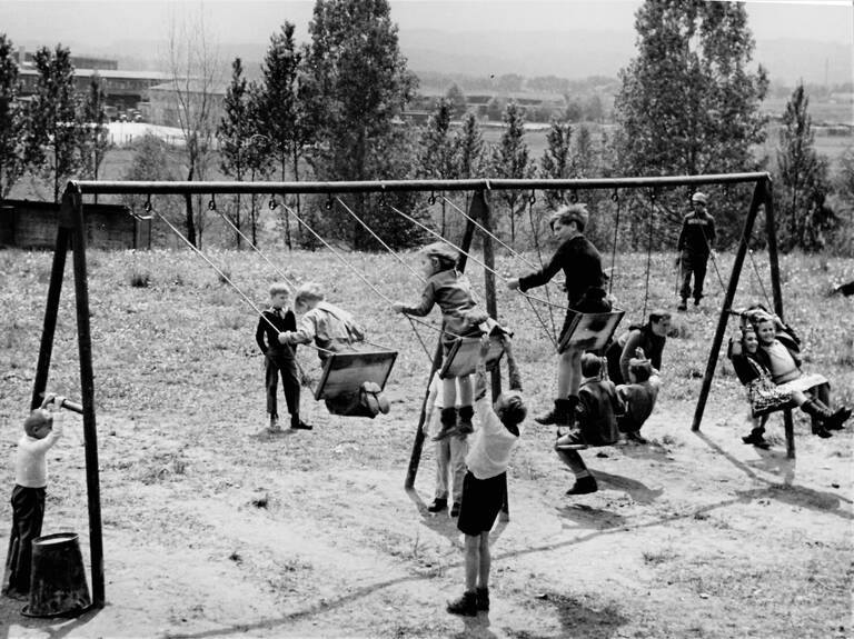spielende Kinder im IRO Kinderdorf